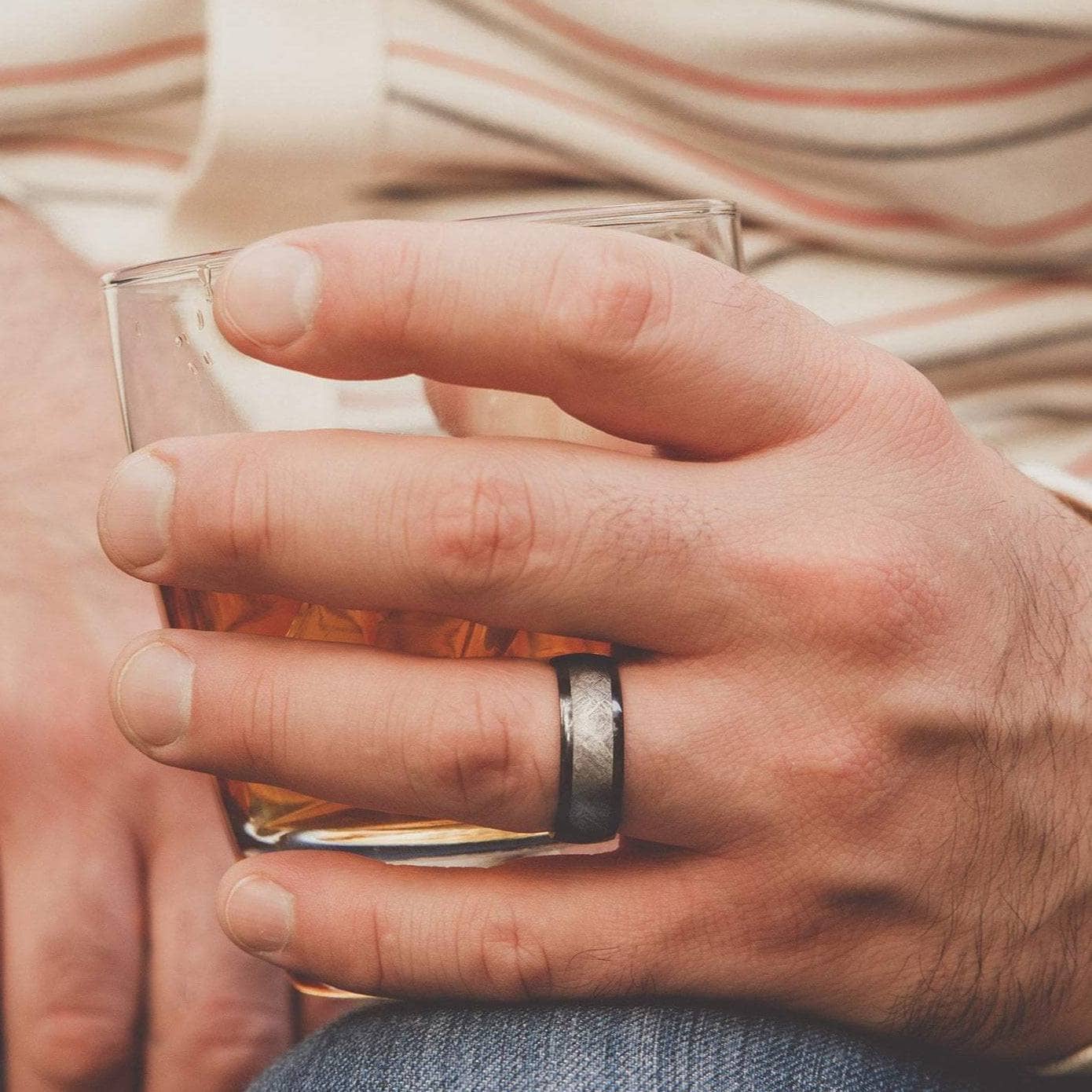 The Guide - Men's Wedding Rings - Manly Bands