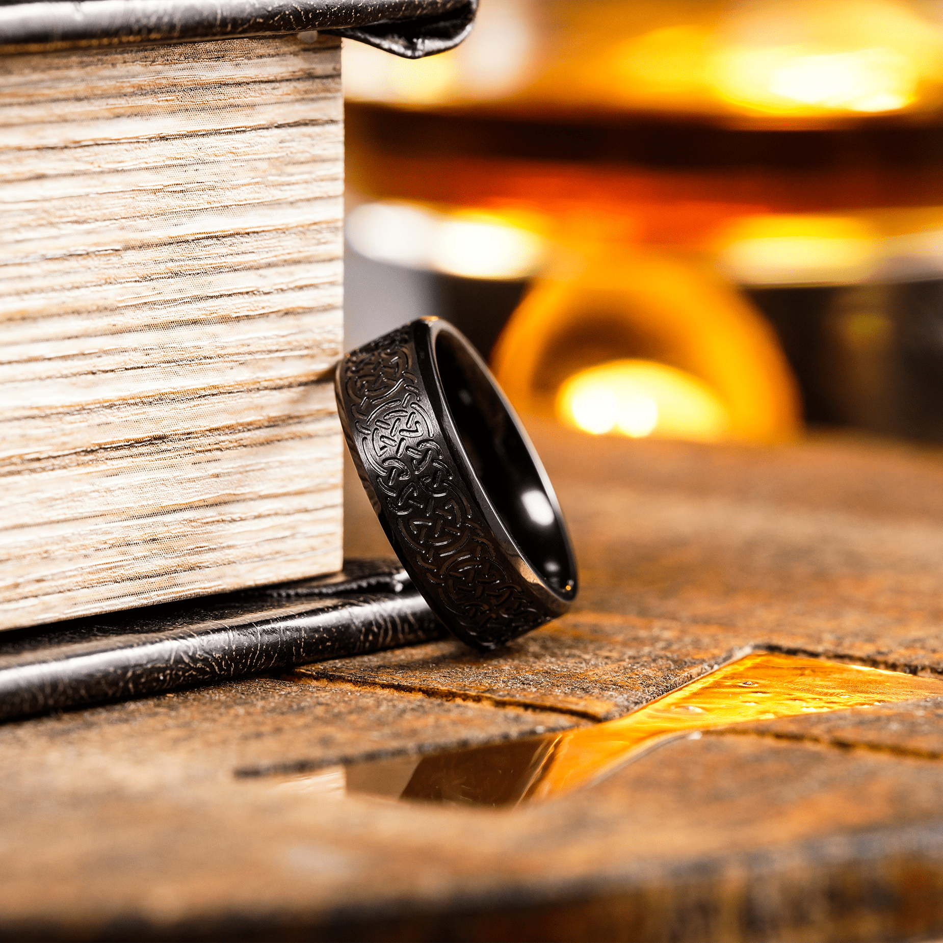 The Doire - Men's Wedding Rings - Manly Bands